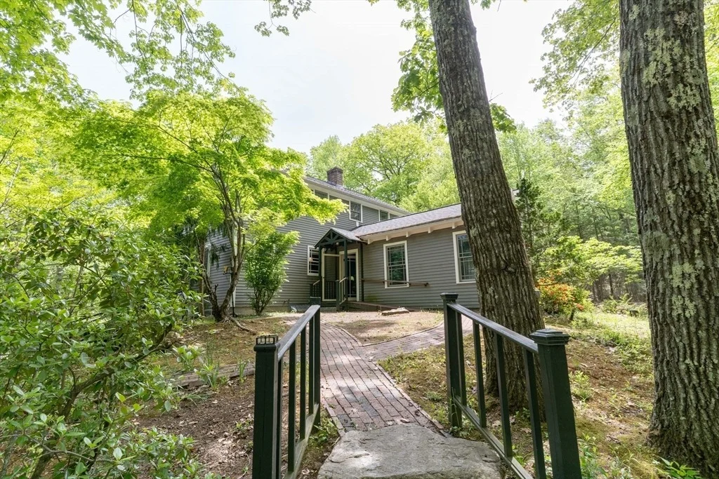Photo of 244 Old Winchester Rd