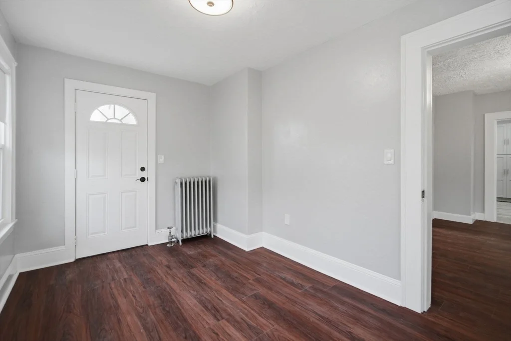Photo of 153 Bristol St