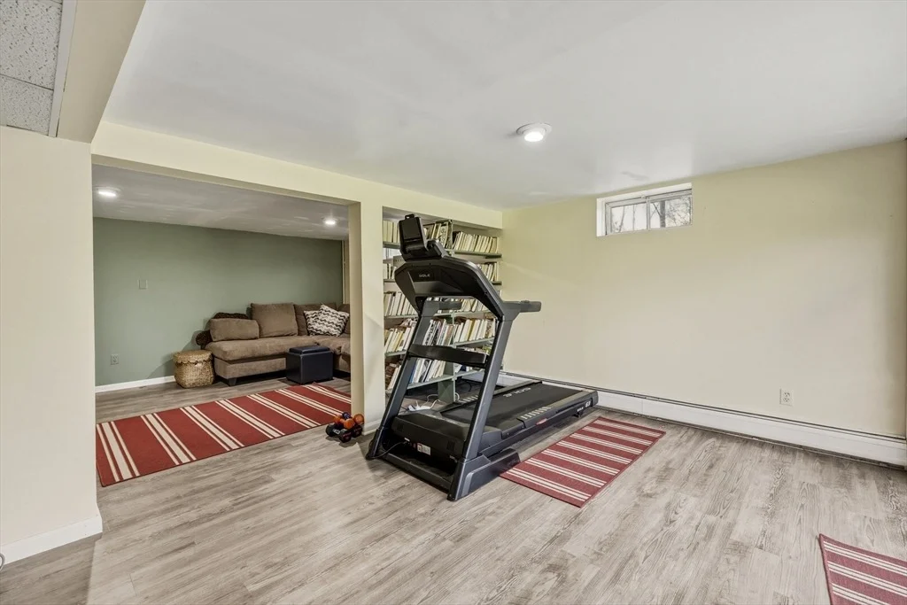 Photo of 1360 Bay Road
