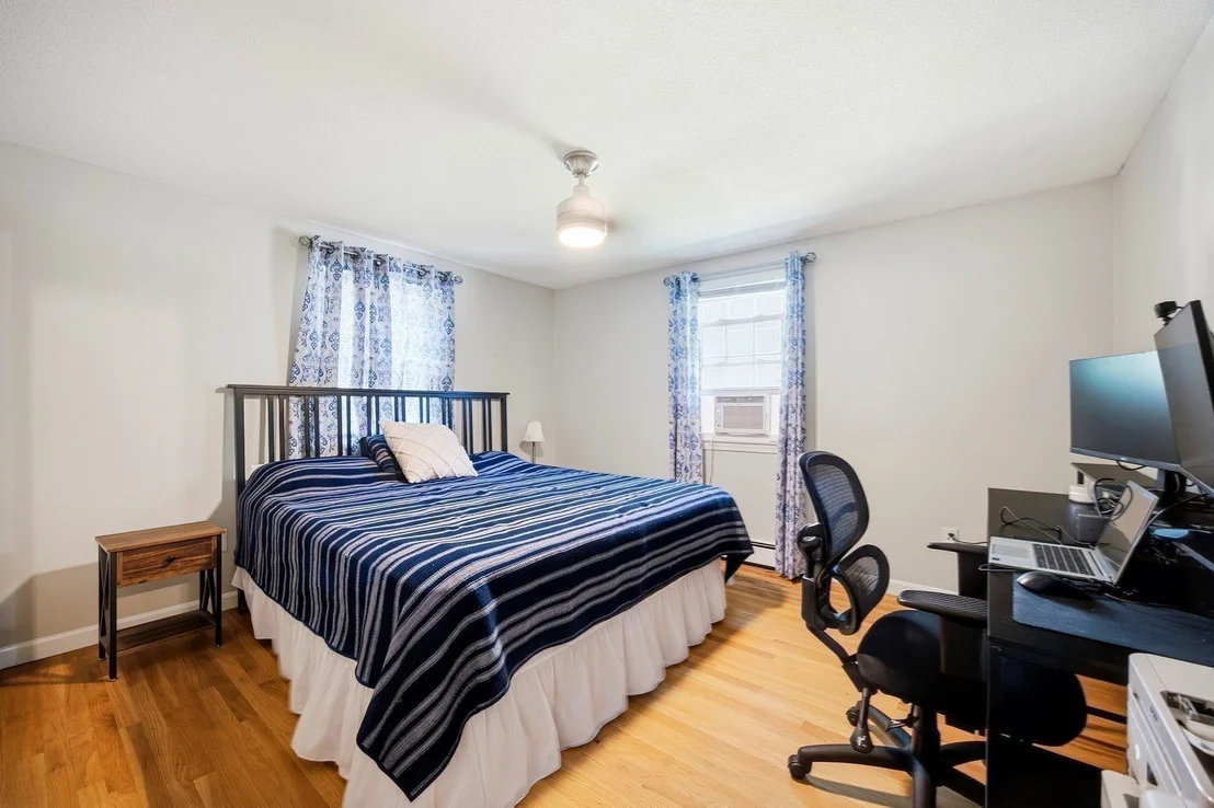 Photo of 291 Steiger Dr
