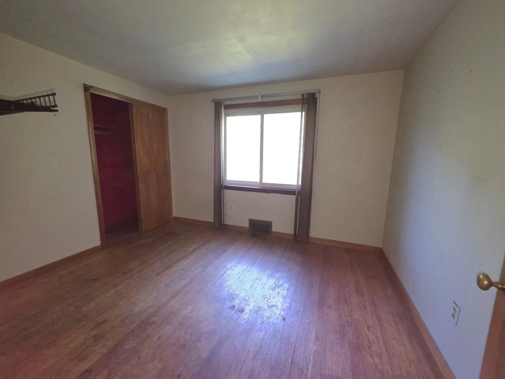 Photo of 20 Deborah St