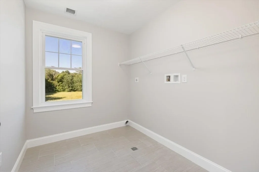 Photo of 150 Nashua Rd