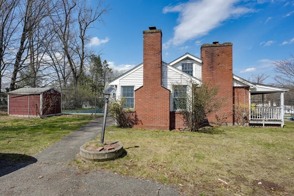 Photo of 1488 Concord St