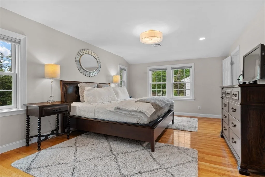 Photo of 26 Cushing Rd