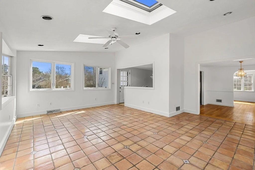 Photo of 7 Putney Ln