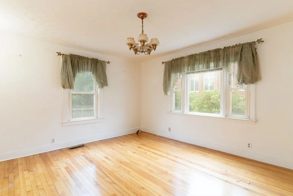 Photo of 6 Maynard St
