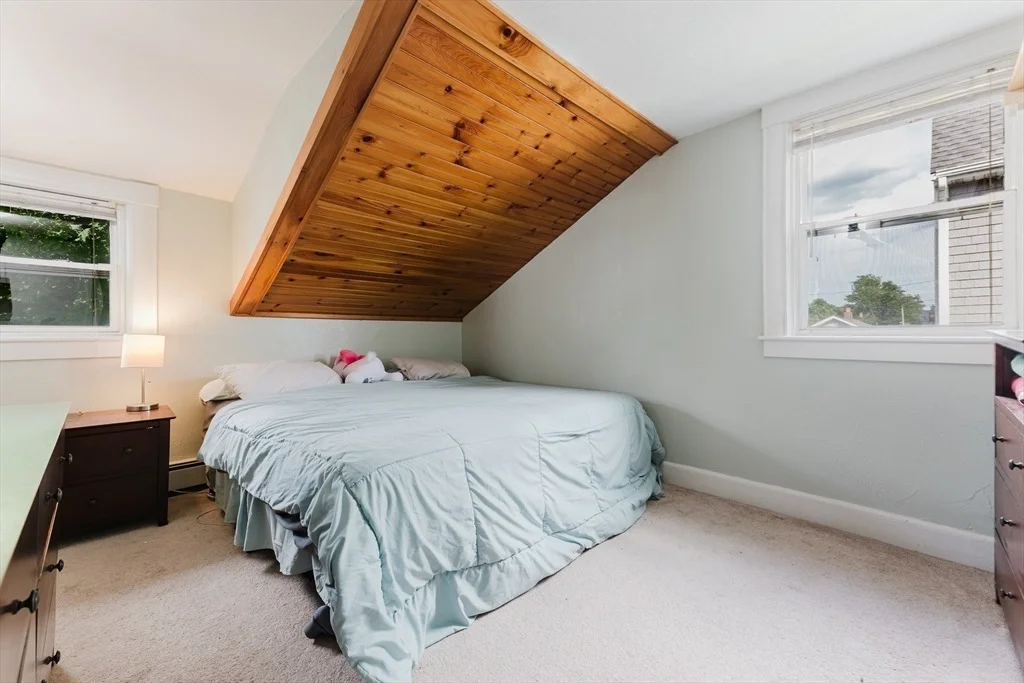Photo of 54 Bayview Ave