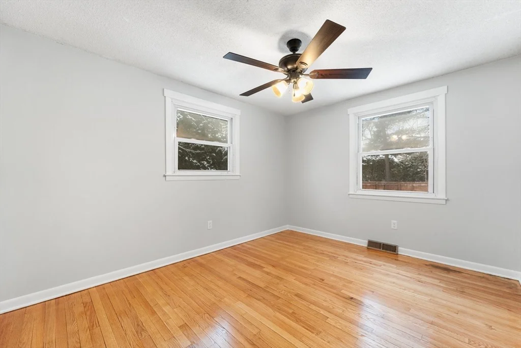 Photo of 126 Fair Oak Rd