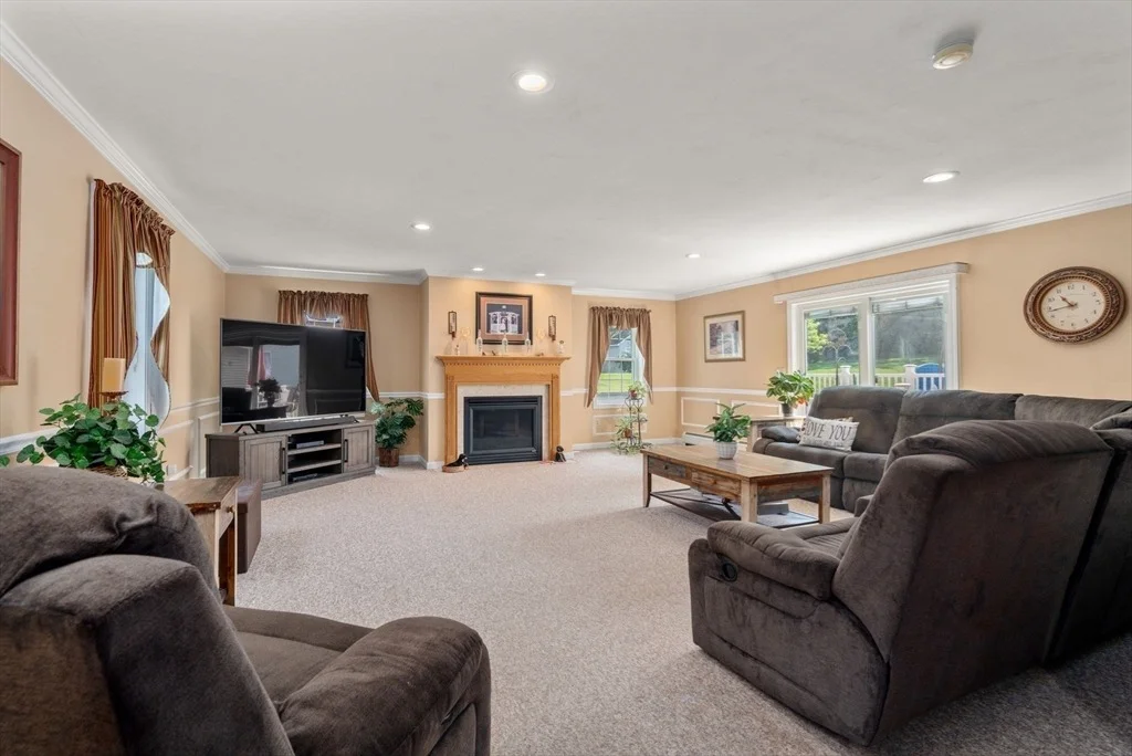 Photo of 57 Eagle Dr