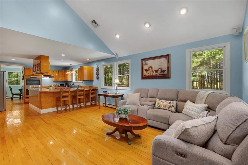 Photo of 290 Mendell Rd