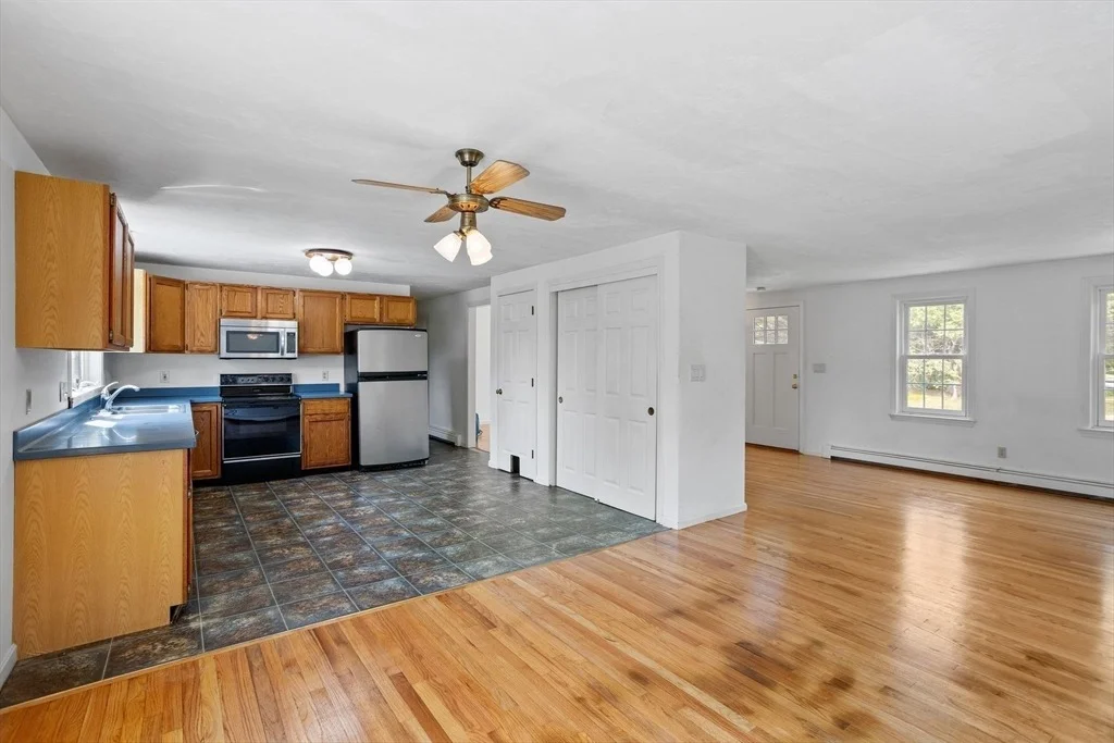 Photo of 10 Farm Rd