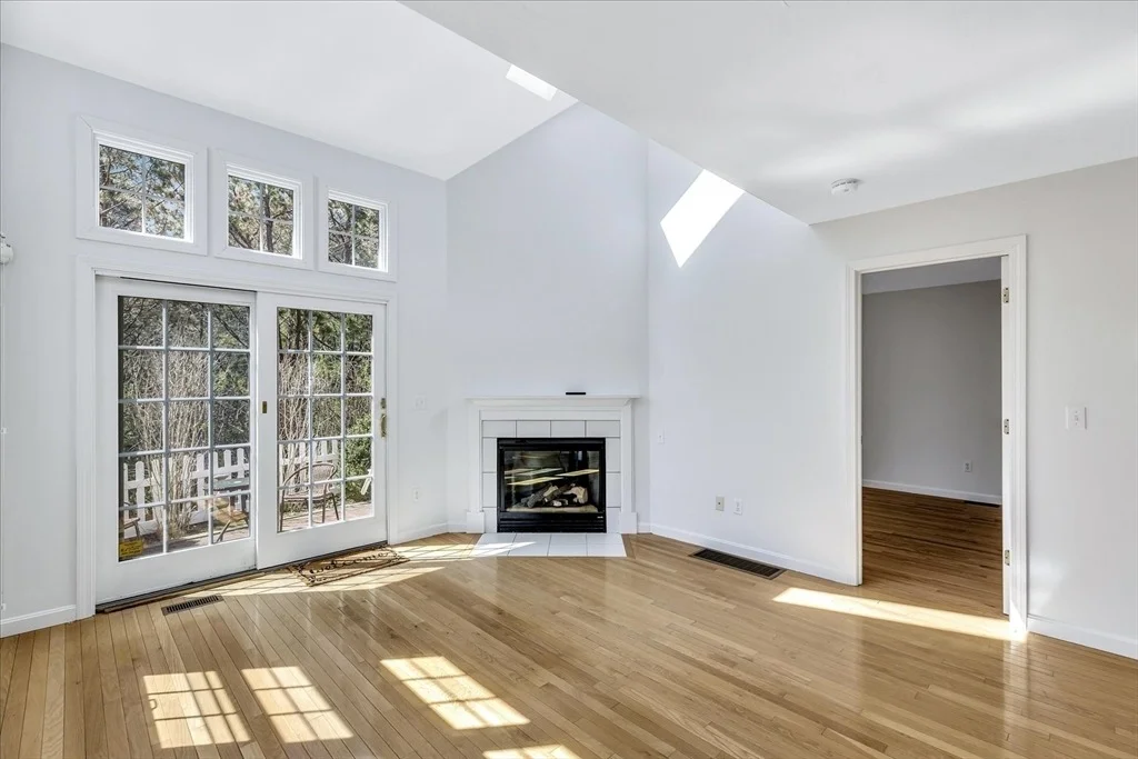 Photo of Unit 9 at 9 Red Cedar