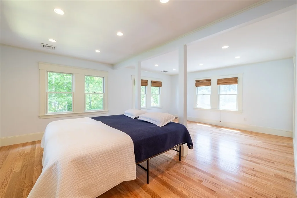 Photo of 15 Geneva Rd