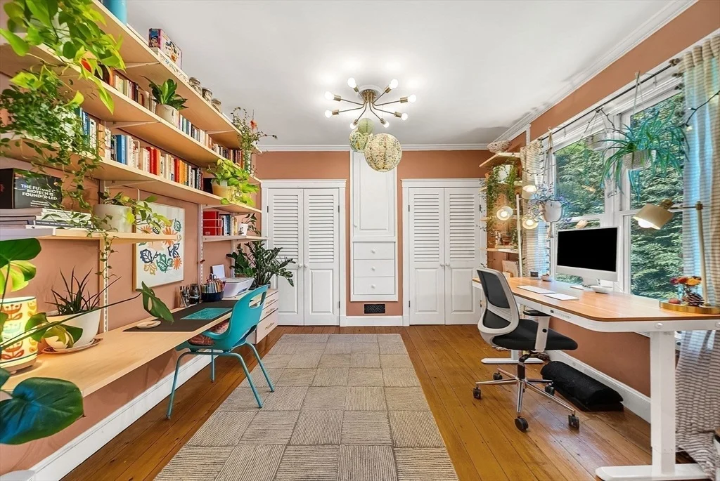 Photo of 77 Brook Rd