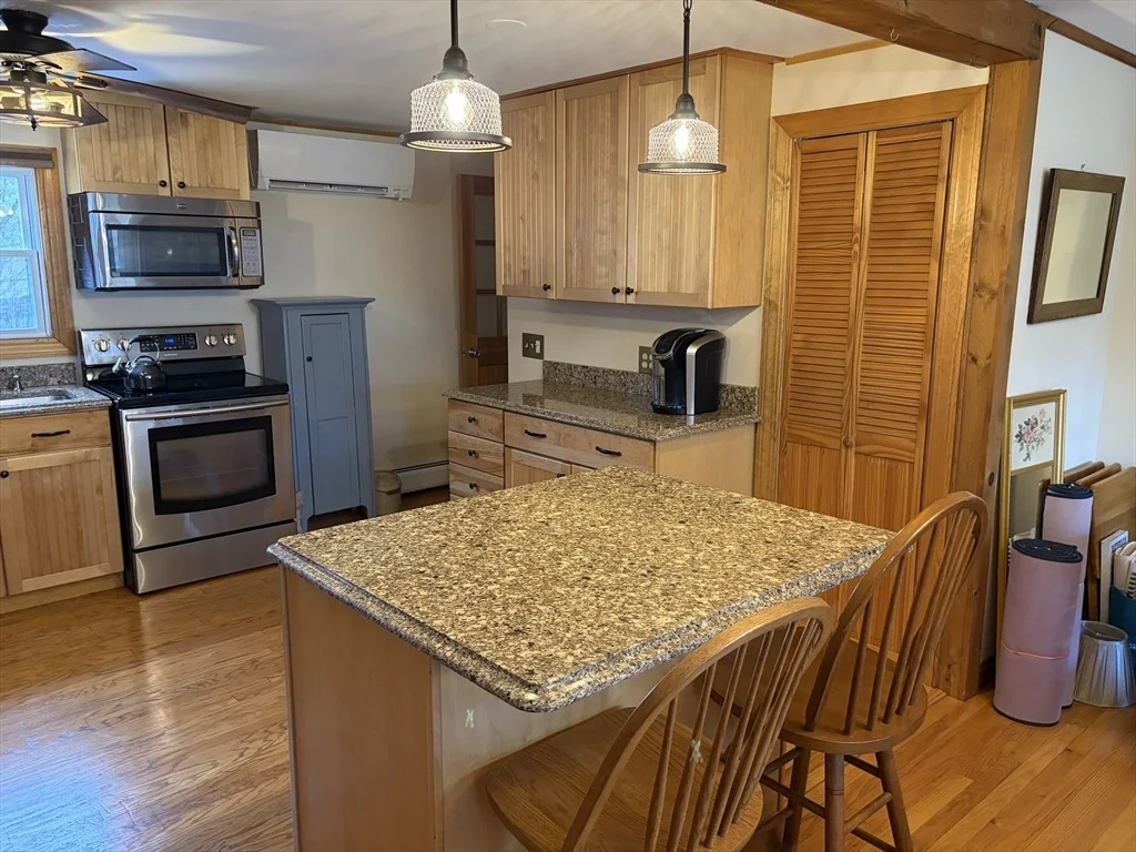 Photo of 327 Brookside Cir
