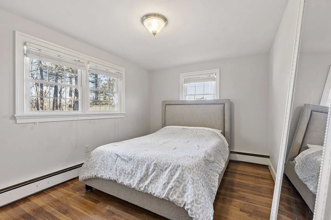 Photo of 30 Mohawk Dr