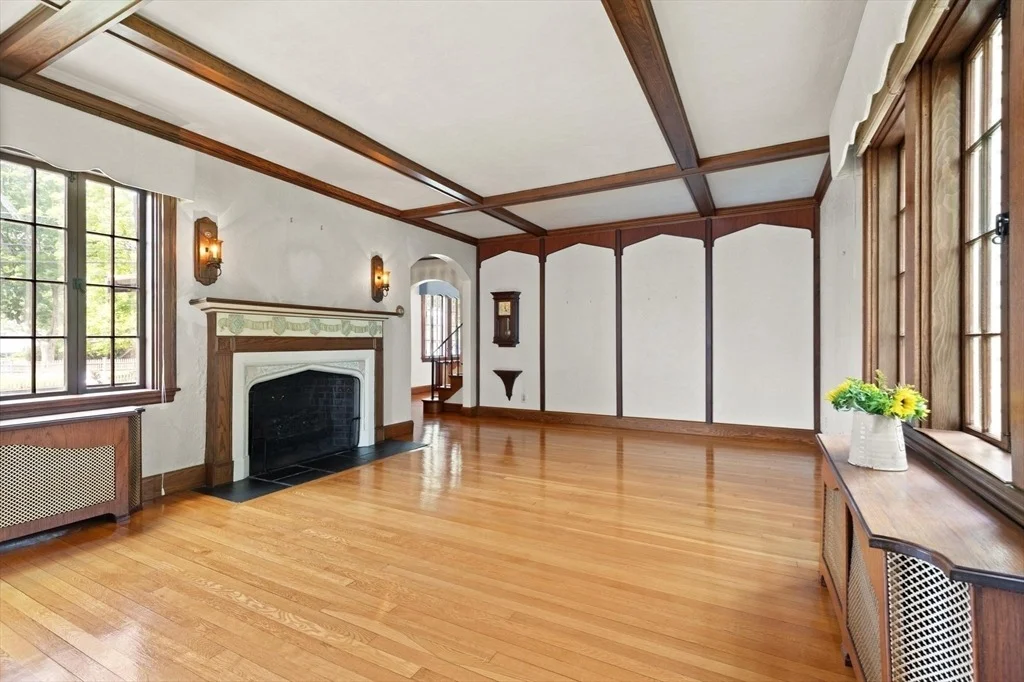 Photo of 9 Mayfield Rd