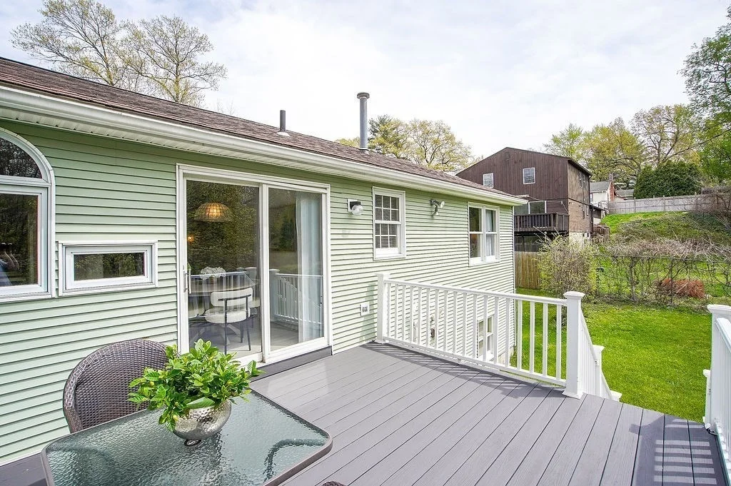 Photo of 131 Queen Ave