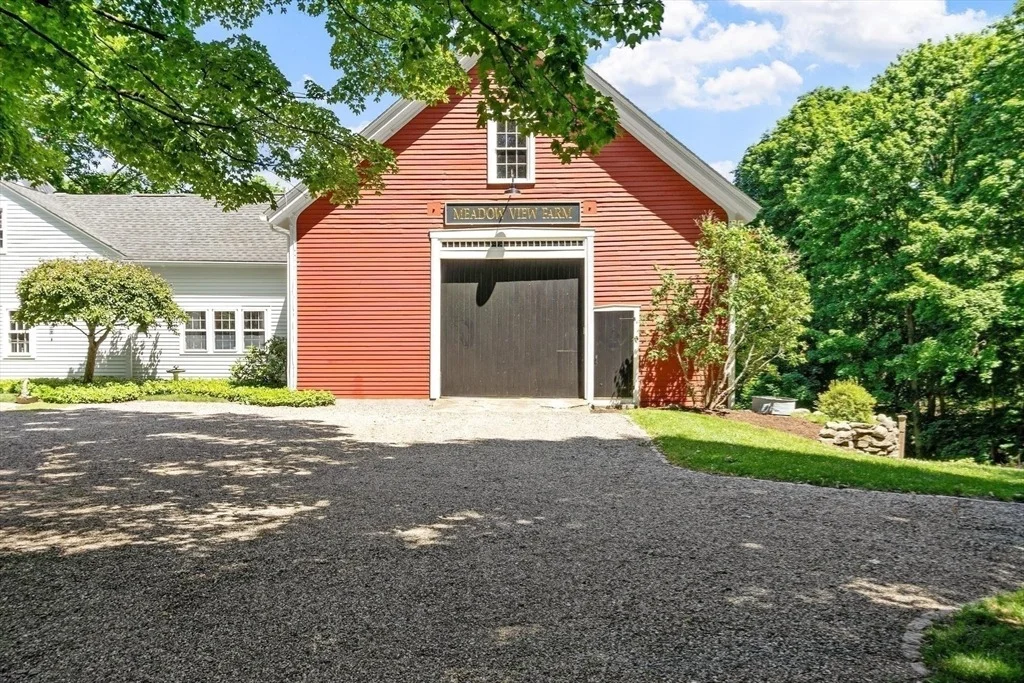 Photo of 827 Hill Rd