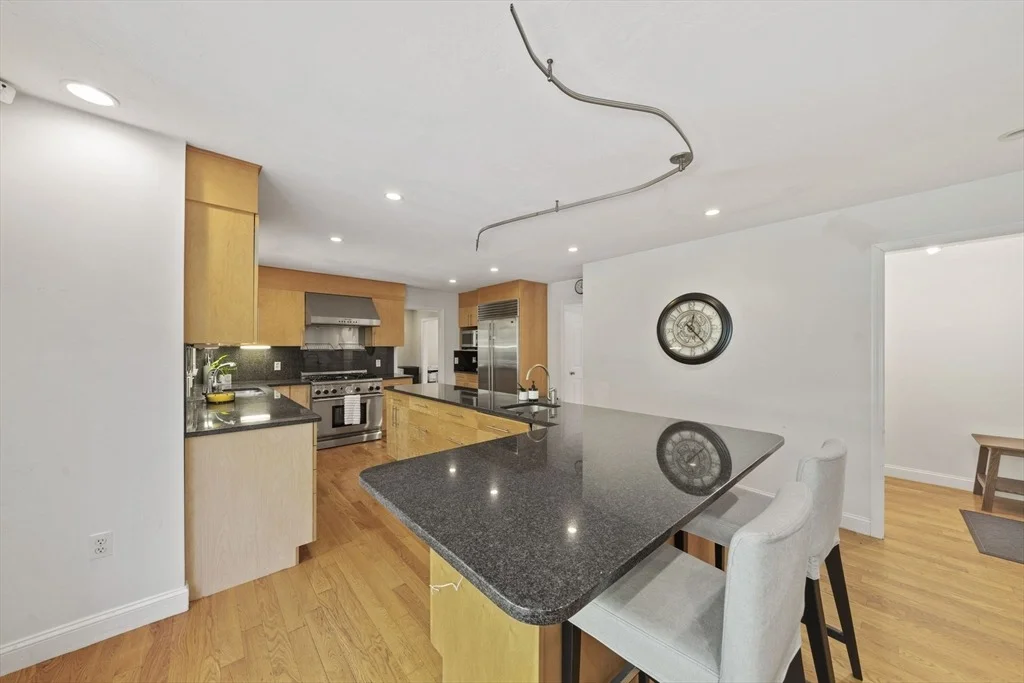 Photo of 2 Rhodes Way