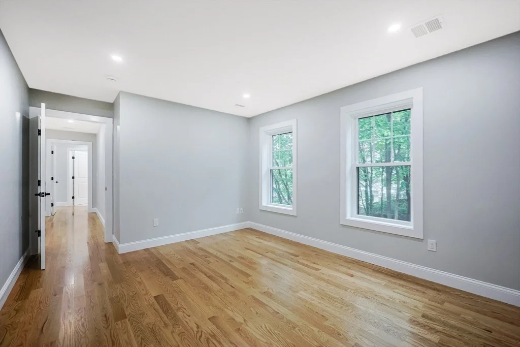 Photo of 87 Summer Street