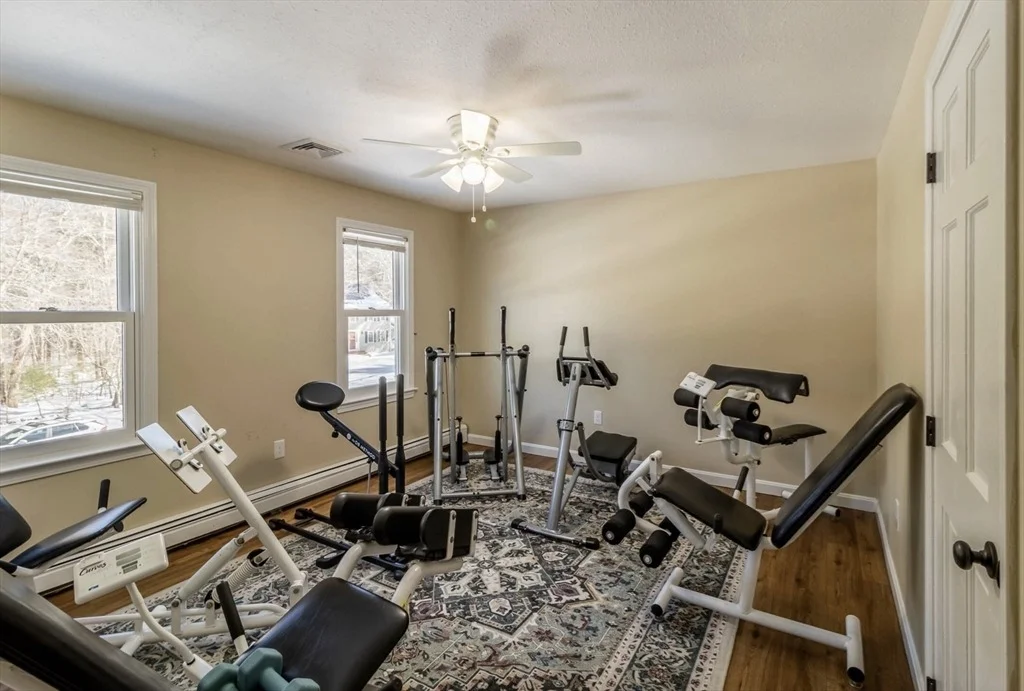Photo of 7 Fieldstone Dr