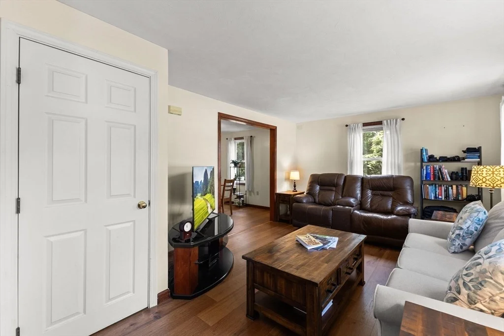 Photo of 71 Pondview Circle