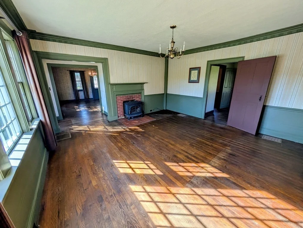 Photo of 216 Brookfield Rd