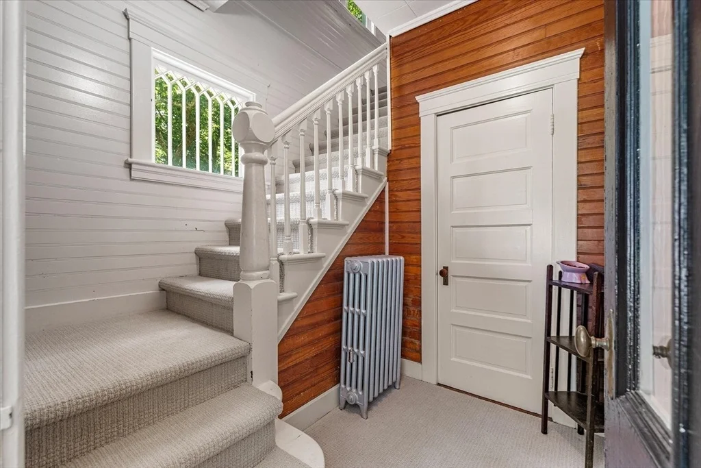 Photo of 260 Worcester Road