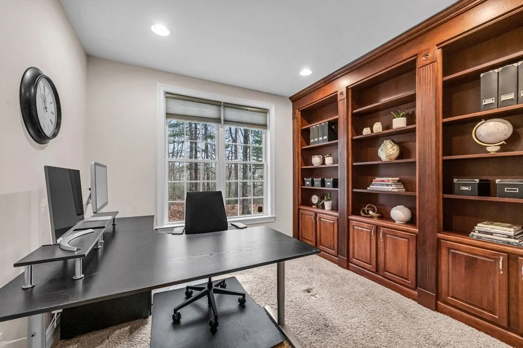 Photo of 16 York Cir