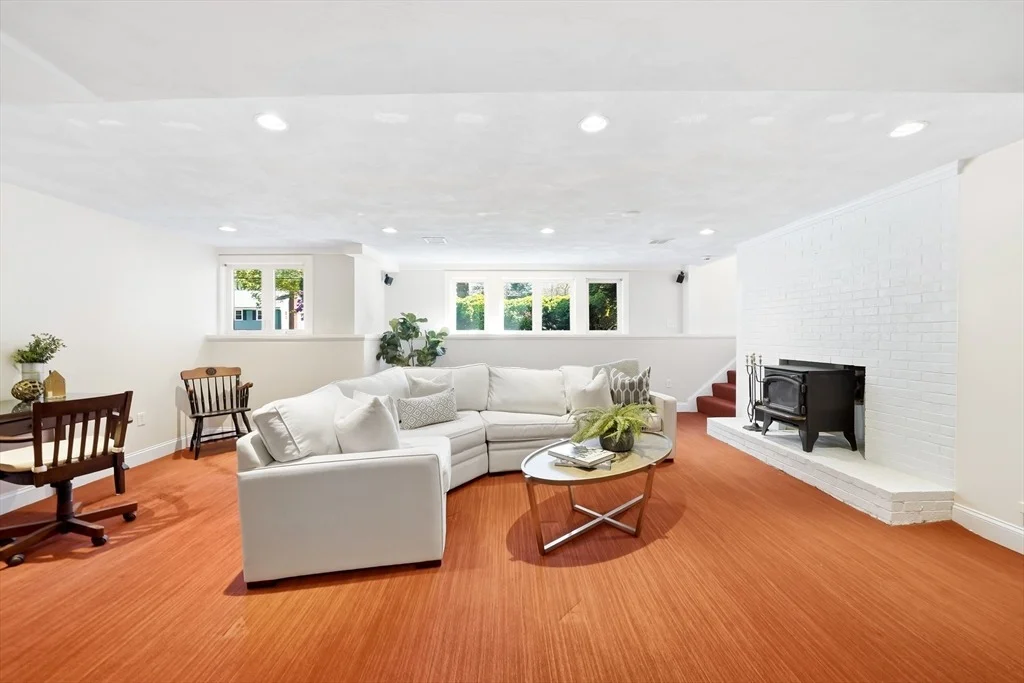 Photo of 98 Blossomcrest Rd