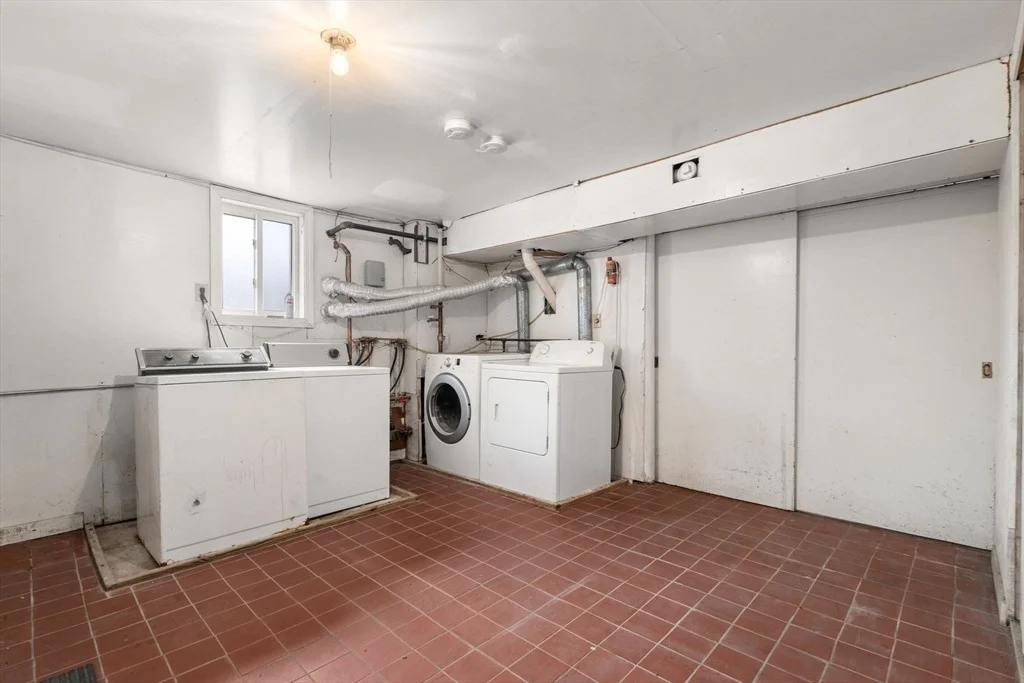 Photo of Unit 1 at 21 Colbourne Cres