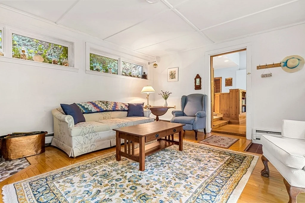 Photo of 21 Preston Beach Rd