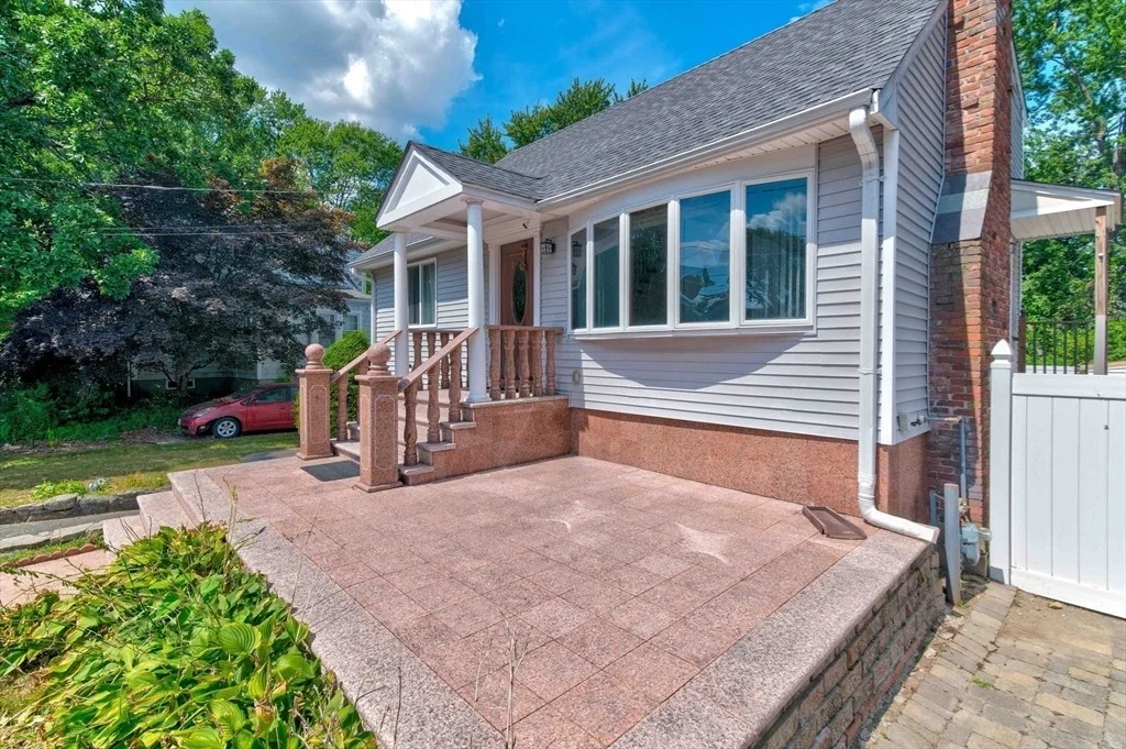 Photo of 63 Dickerman Ln