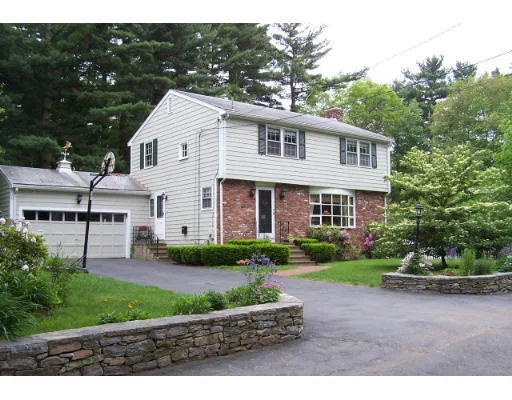 Photo of 36 Oak Knoll Rd