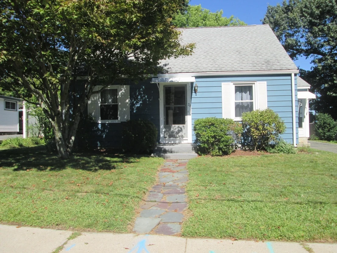 Photo of 76 Surrey Rd