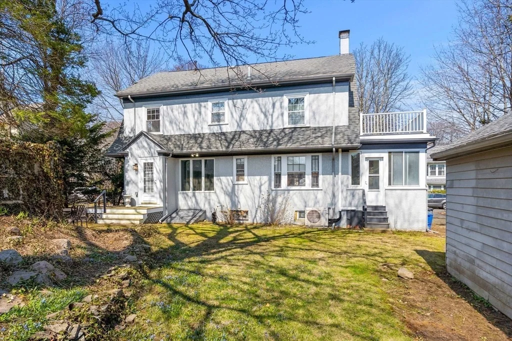 Photo of 15 Preston Beach Rd
