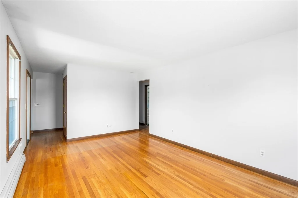 Photo of 9 Sandra Rd