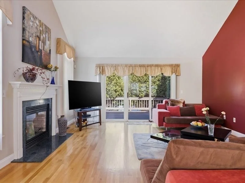 Photo of Unit 2 at 2 Edgewater