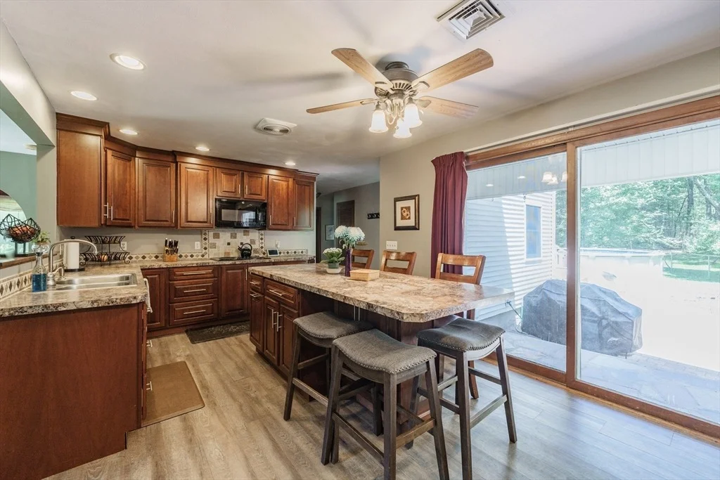 Photo of 128 Skyline Dr