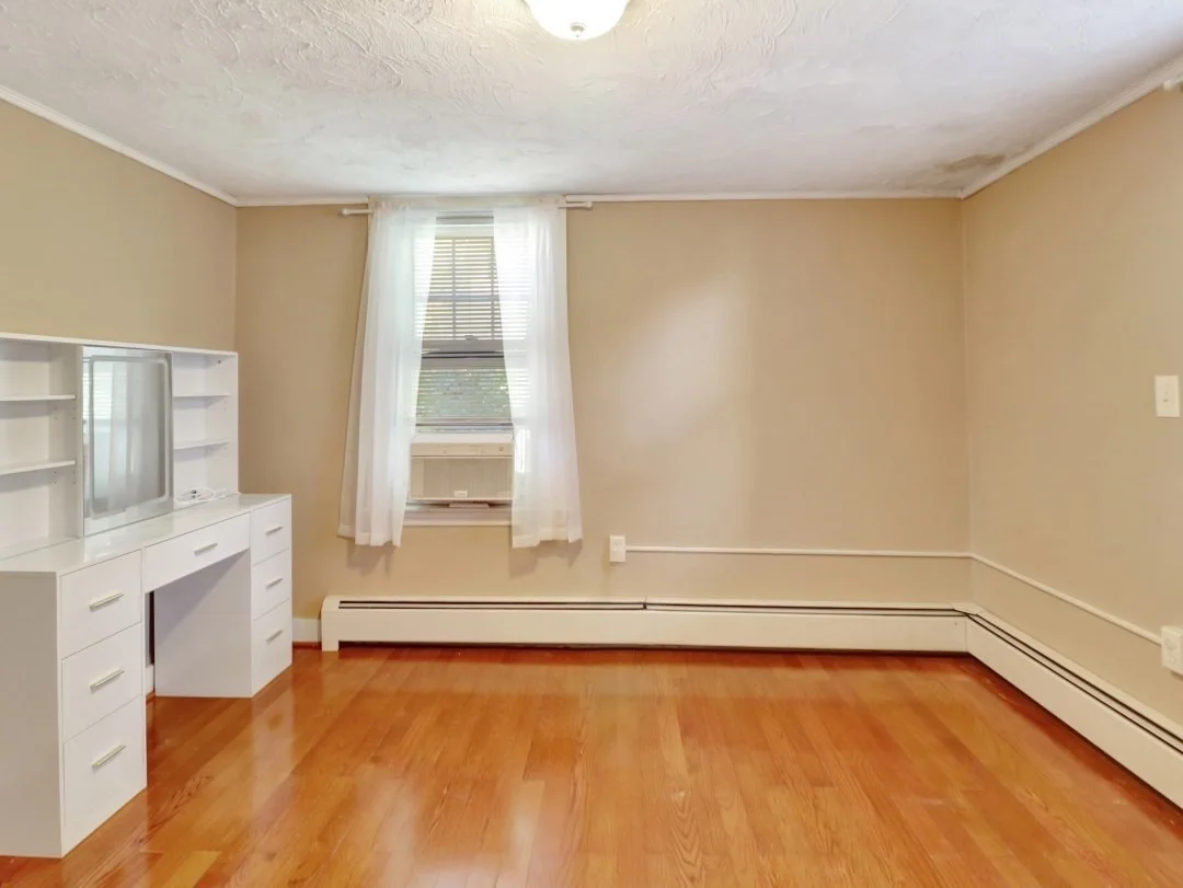 Photo of 69 Appleton St