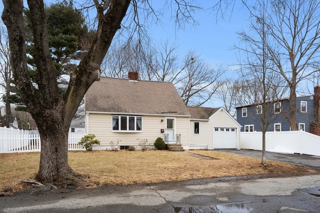 Photo of 3 Gray Rd.