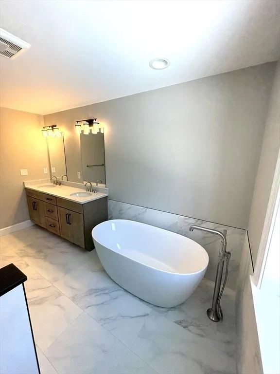 Photo of 29 Range Ave