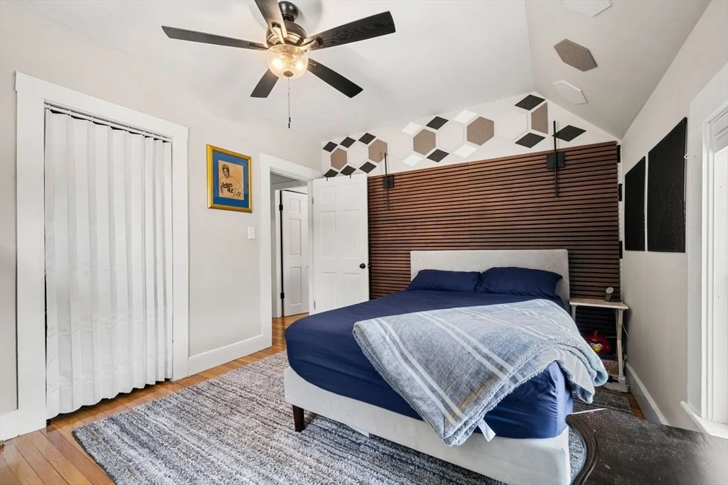 Photo of 90 Forest St