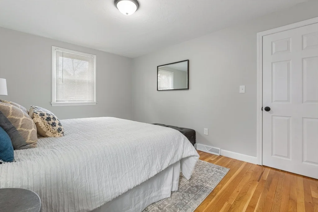 Photo of 8 Potter Rd