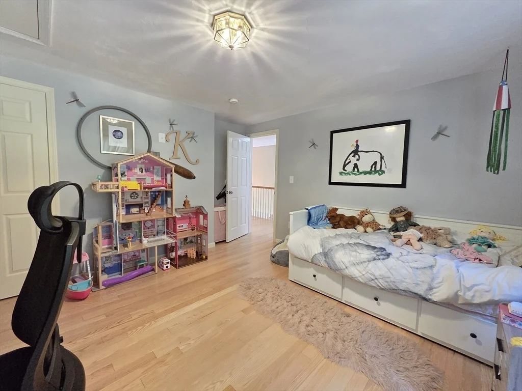 Photo of 29 Cushing Rd
