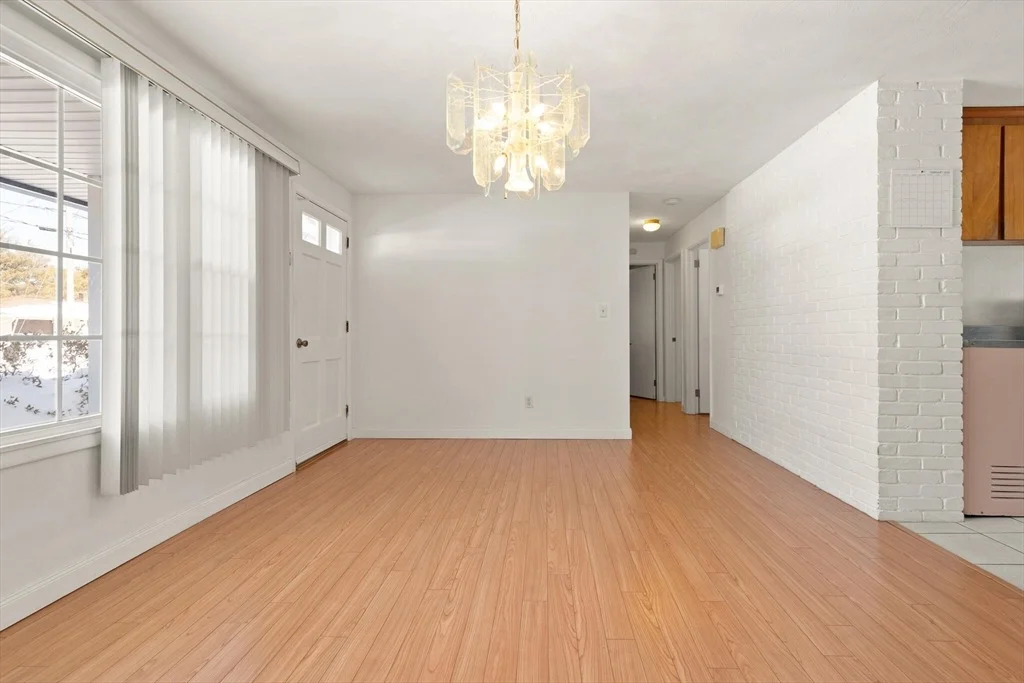 Photo of 275 Jon Dr
