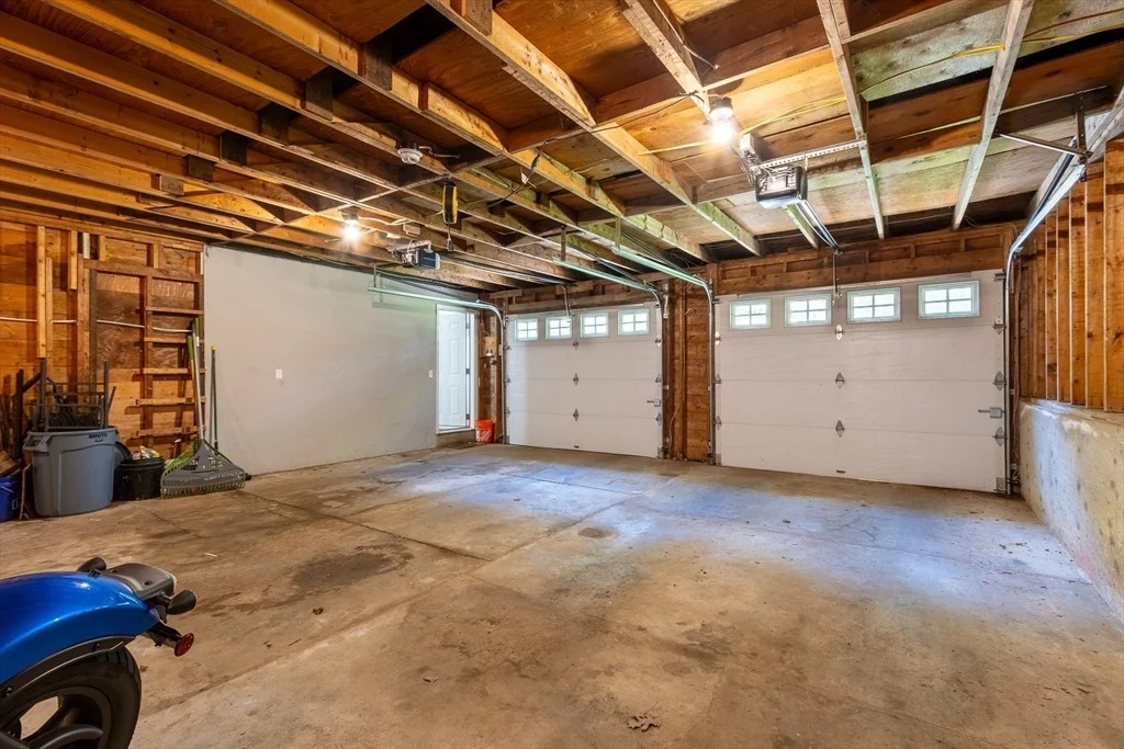 Photo of 114 Burbank Ave
