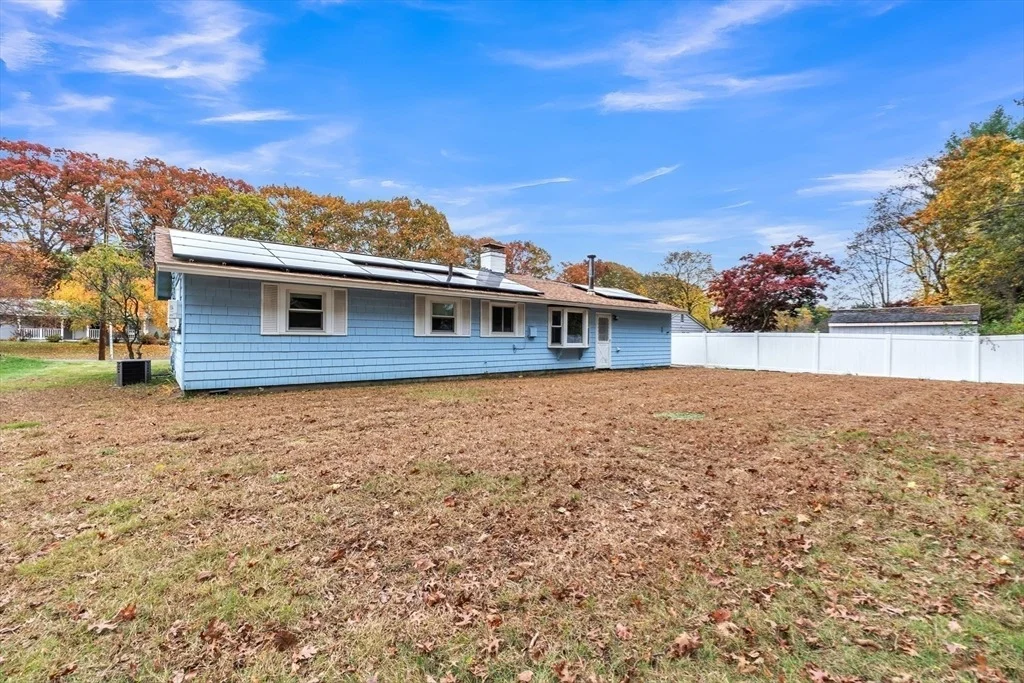 Photo of 15 Fairbrook Rd