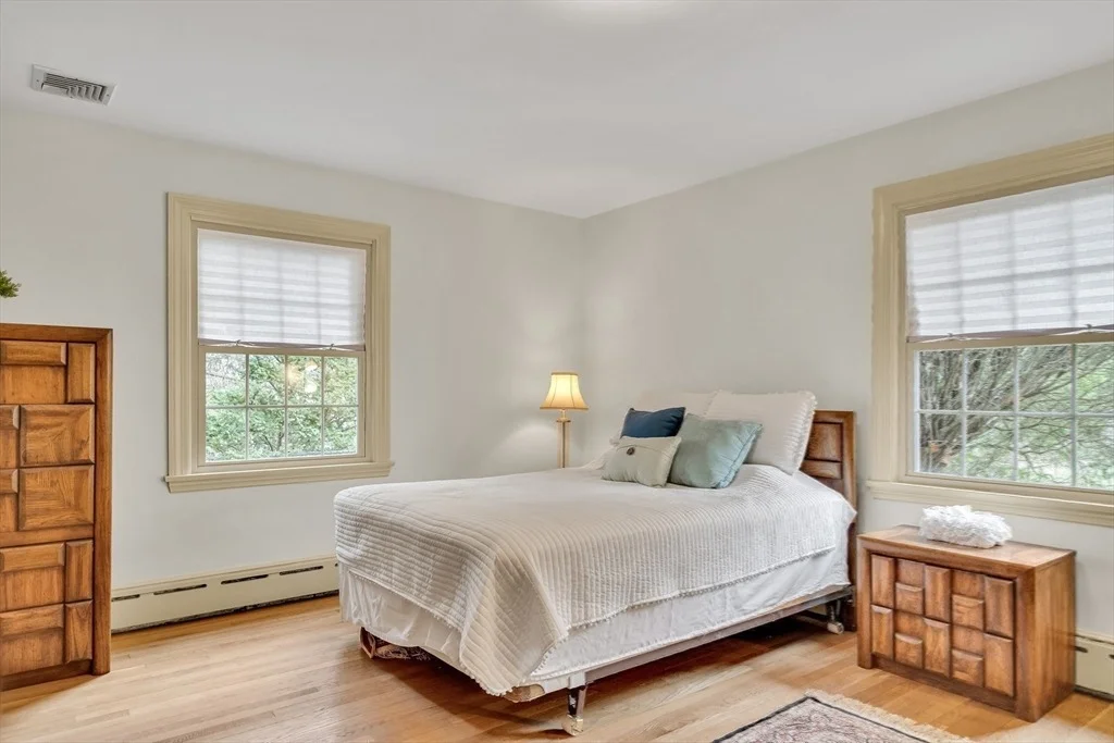 Photo of 6 Oakland Circle